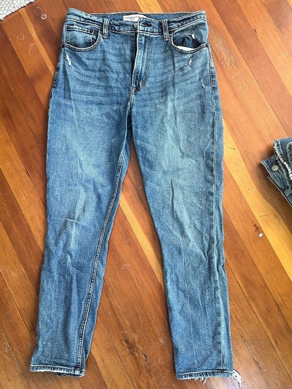 Abercrombie & Fitch The Skinny High Rise Jeans Blue Waist 28 size 6 regular